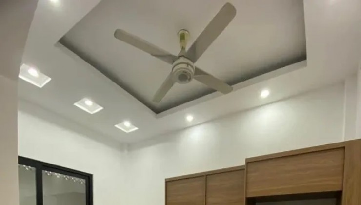 Giảm giá bán Nhà Tây Hồ, ngõ 38 Xuân La, 50m2, 2 thoáng, nhỉnh 9 tỷ